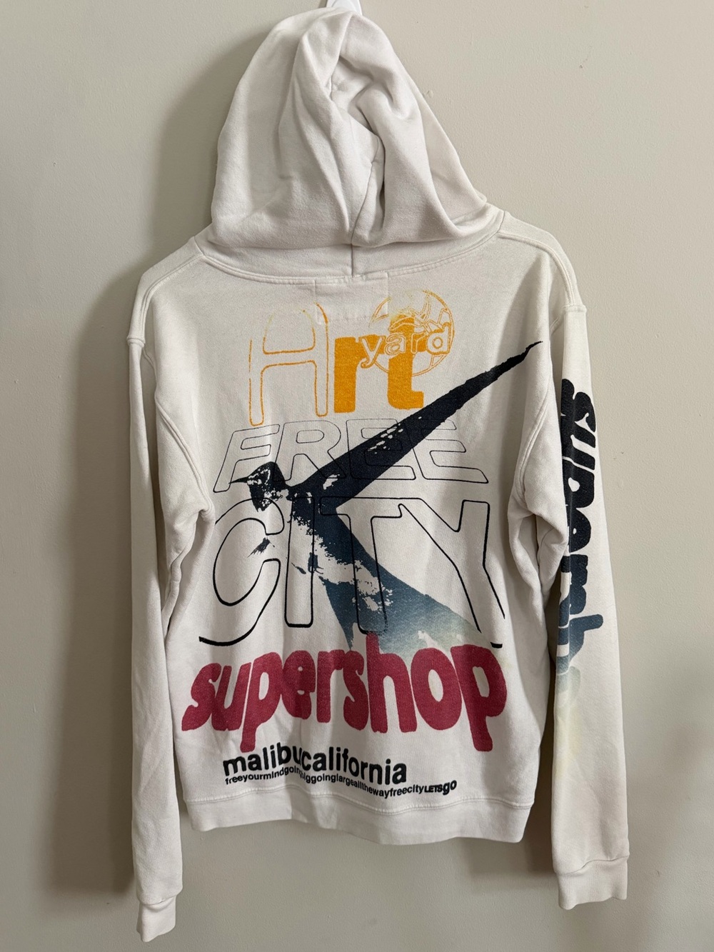 Art Free City Graphic Hoodie - White